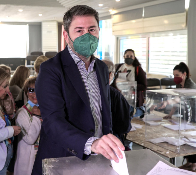 ΠΑΣΟΚ ΚΙΝΑΛ: Πάνω από 150.000 ψήφισαν για οργανώσεις και νέο όνομα