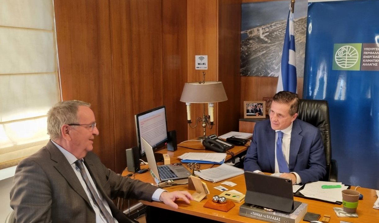 Συνάντηση Γ. Καρασμάνη με τον ΓΓ Δασών Κ. Αραβώσση.