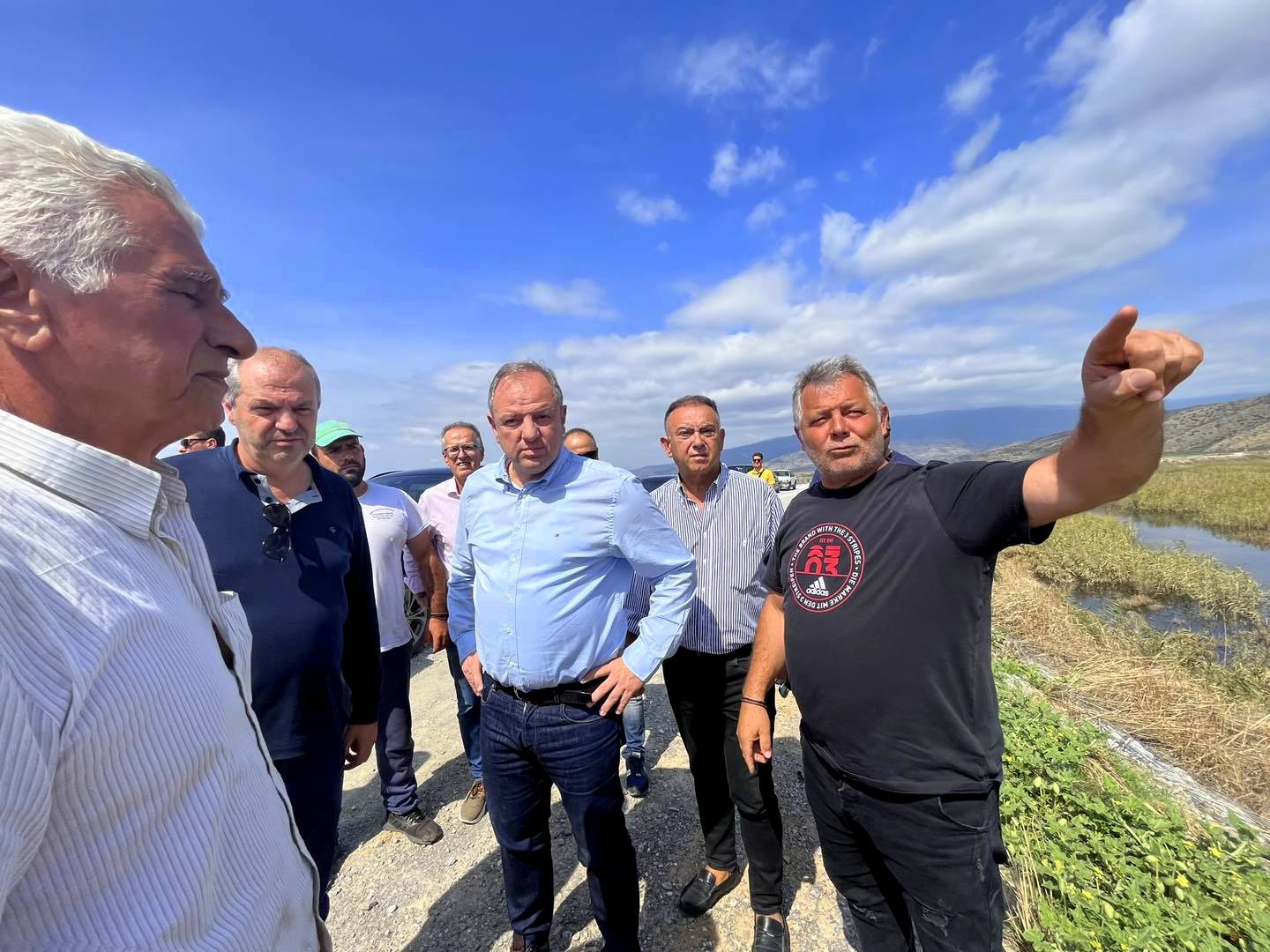 “Οργώνει” την Θεσσαλία ο ΥφΑΑΤ, Διονύσης Σταμενίτης – Δίπλα στους αγρότες της.