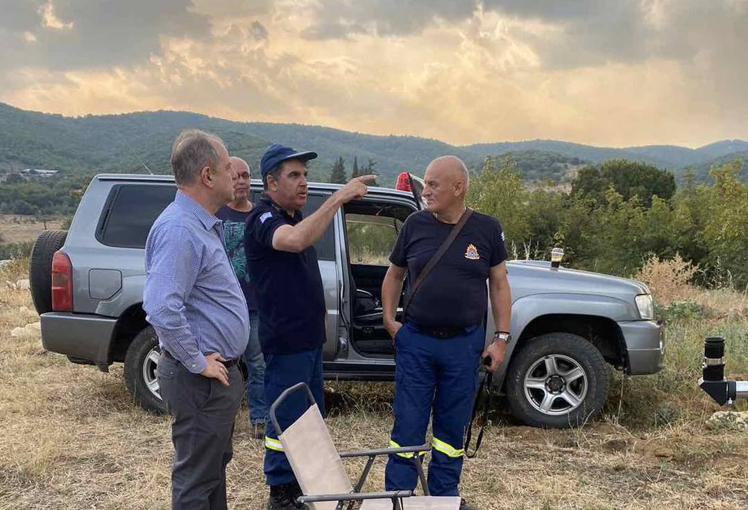 Παρών στο μέτωπο της πυρκαγιάς στο Πάϊκο ο ΥφΑΑΤ, Διονύσης Σταμενίτης.
