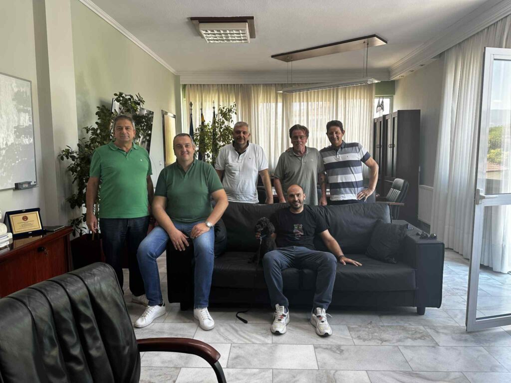 Κάτοικος Θηριόπετρας πλέον ο γνωστός δημοσιογράφος και παρουσιαστής, Δημήτρης Παπανώτας.