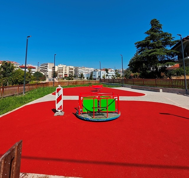 Δήμος Πέλλας: Ολοκληρώνεται το έργο της ανάπλασης του πάρκου Αγίας Παρασκευής Γιαννιτσών!