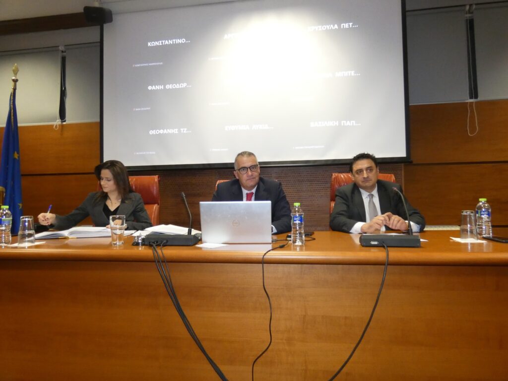 Έκτακτο δημοτικό συμβούλιο με θέμα τη μεταφορά του στρατοπέδου Καλέντζου