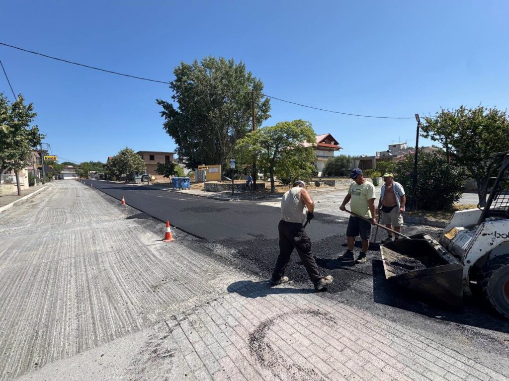Αποκαθίσταται η πρώτη εικόνα της ιστορικής Πέλλας – Νέα ασφαλτόστρωση στην είσοδο της