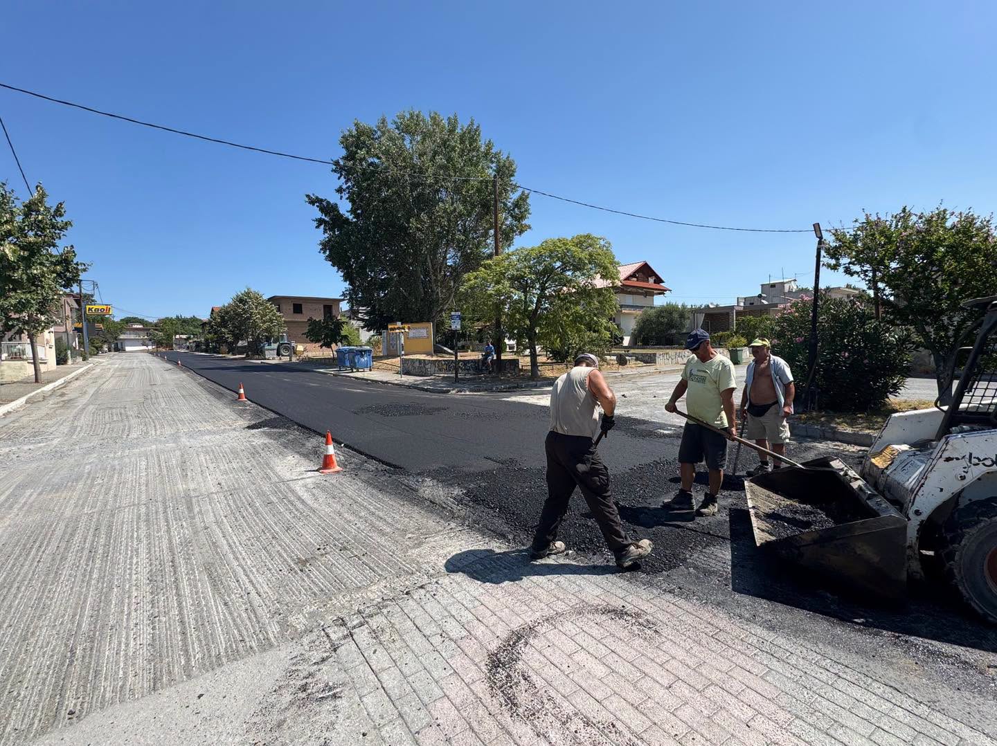 Αποκαθίσταται η πρώτη εικόνα της ιστορικής Πέλλας – Νέα ασφαλτόστρωση στην είσοδο της