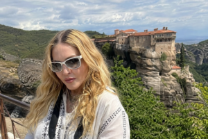 Η Μαντόνα στα Μετέωρα – Η μυστική επίσκεψη στη Μονή Βαρλαάμ