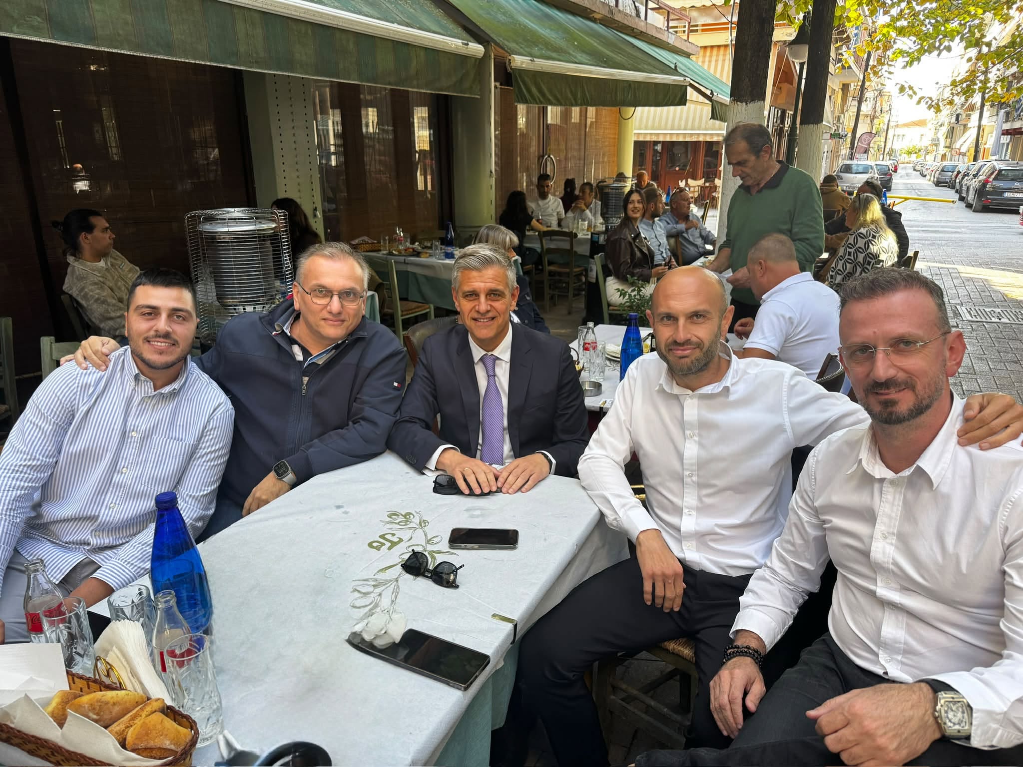 Παραπολιτικό: Γιουτίκας με στελέχη της Πέλλας σε άτυπη συνάντηση στα Γιαννιτσά