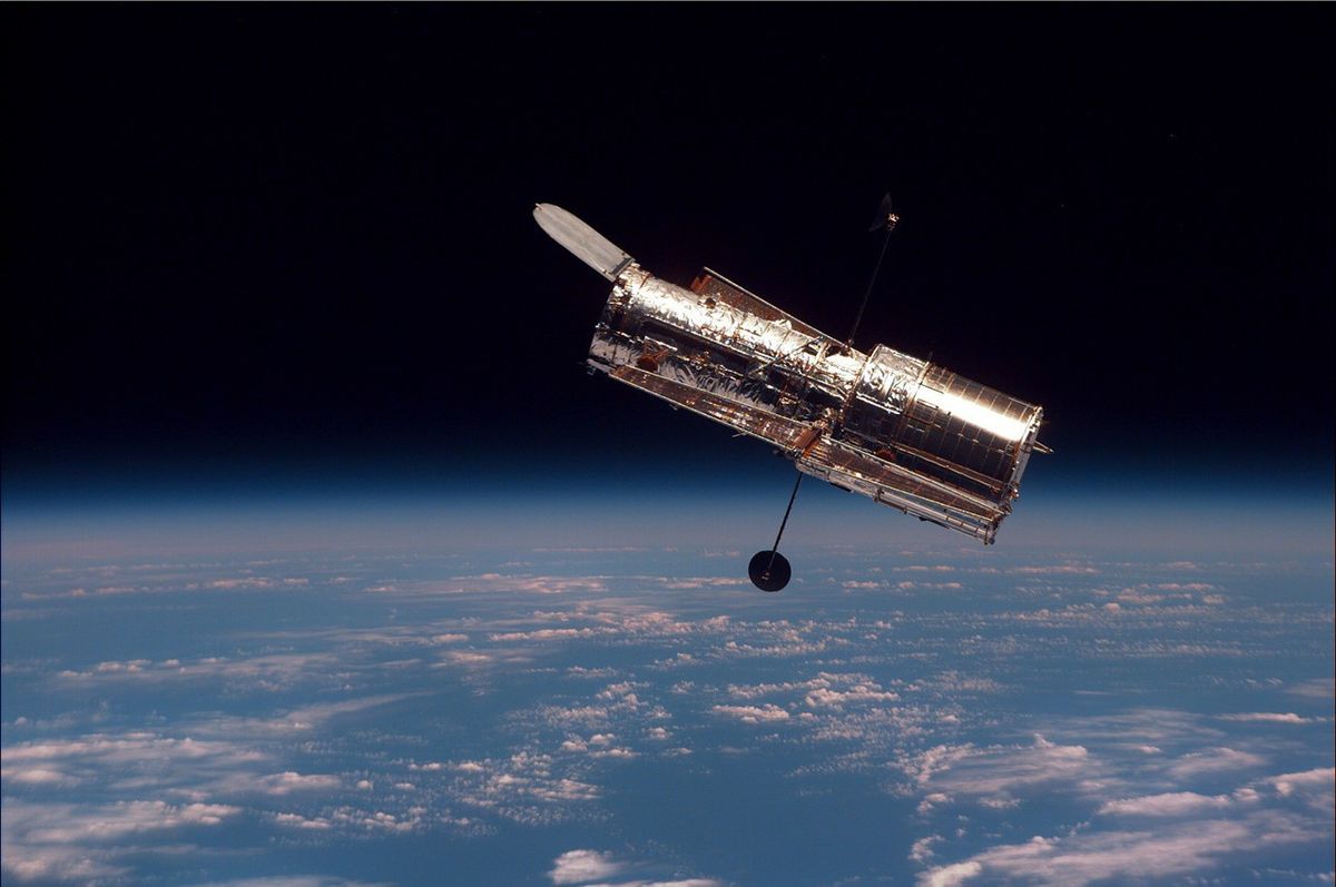 Hubble: Η NASA αναζητά τρόπο να του χαρίσει περισσότερα χρόνια ζωής